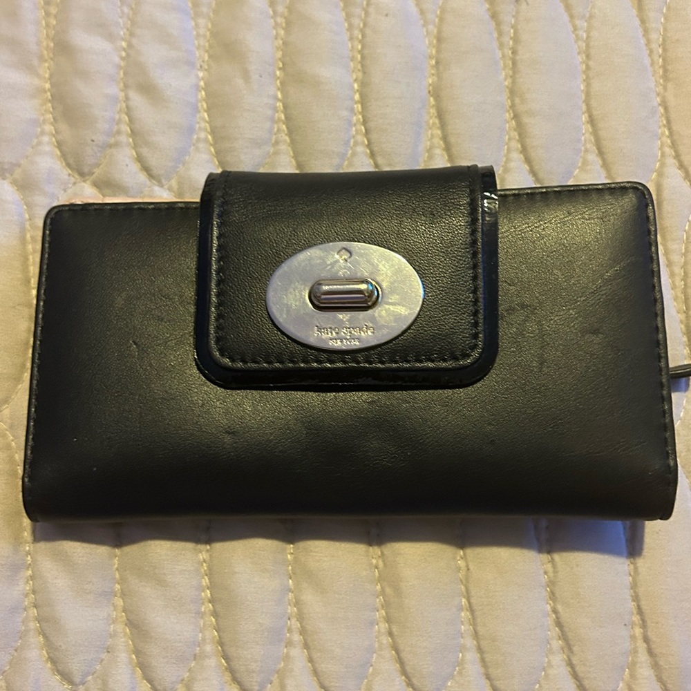 Kate Spade Wallet ♠️